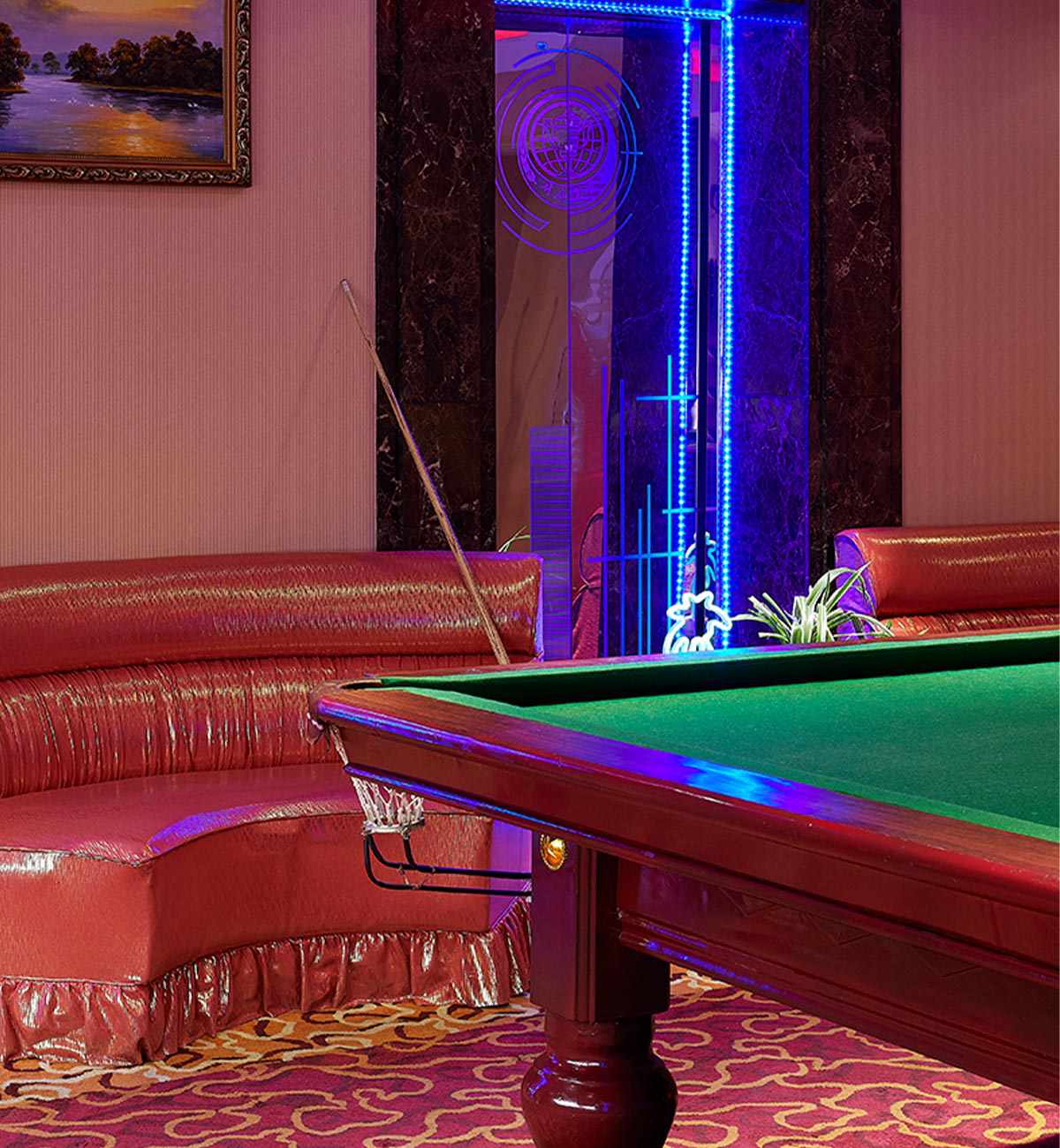 Dave Kulesza - Sosan Hotel Bar - Image 3