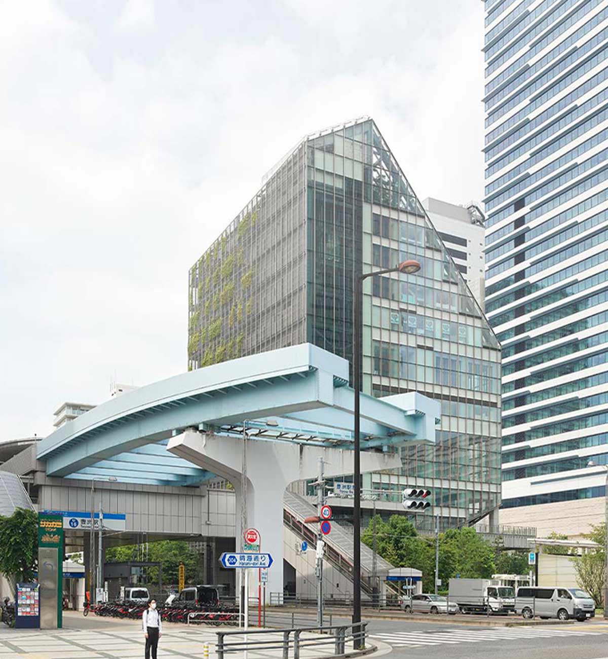 Dave Kulesza - Toyosu Station - Image 2