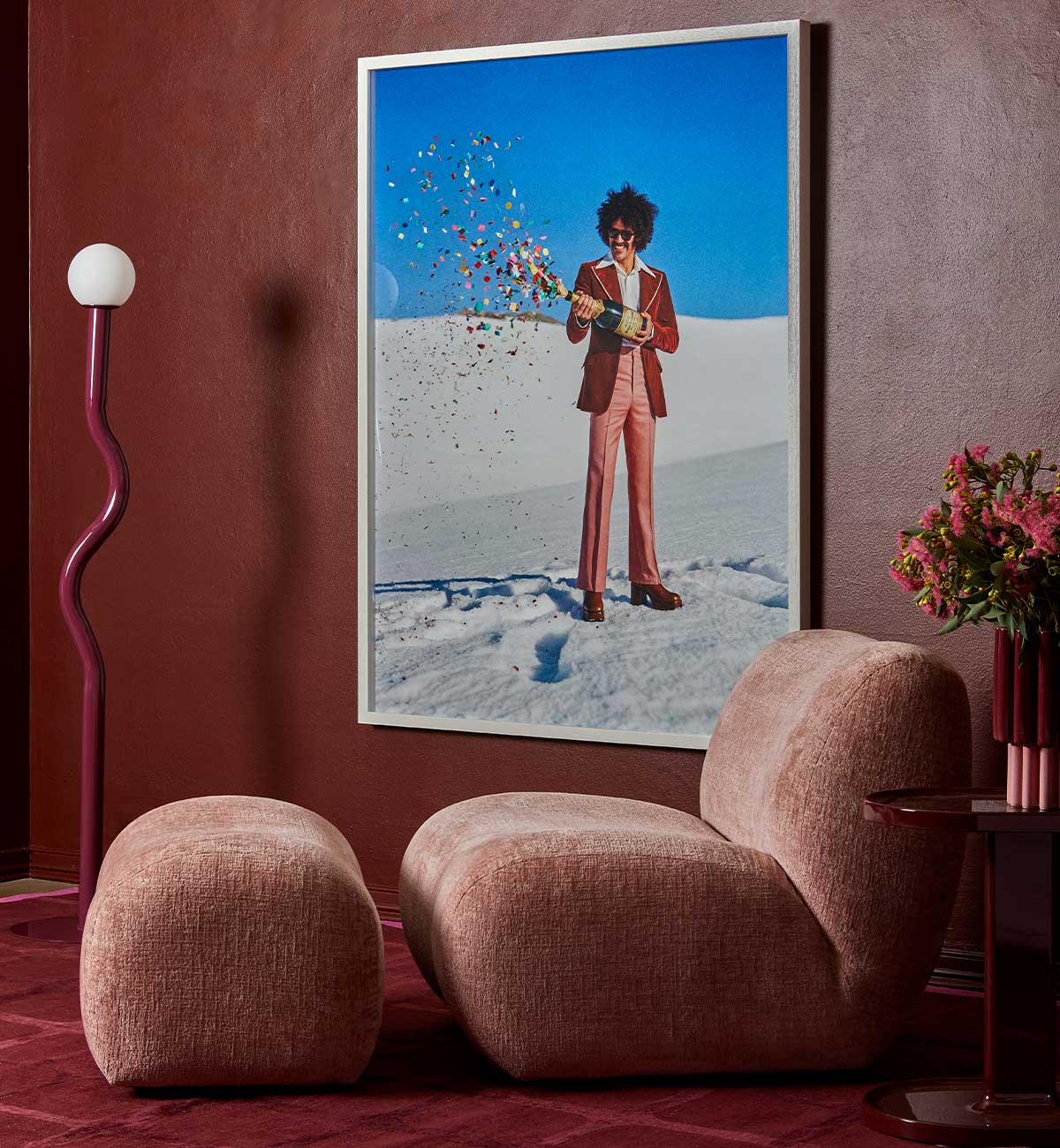 Squiggle Floor Lamp in Magenta - Image 2