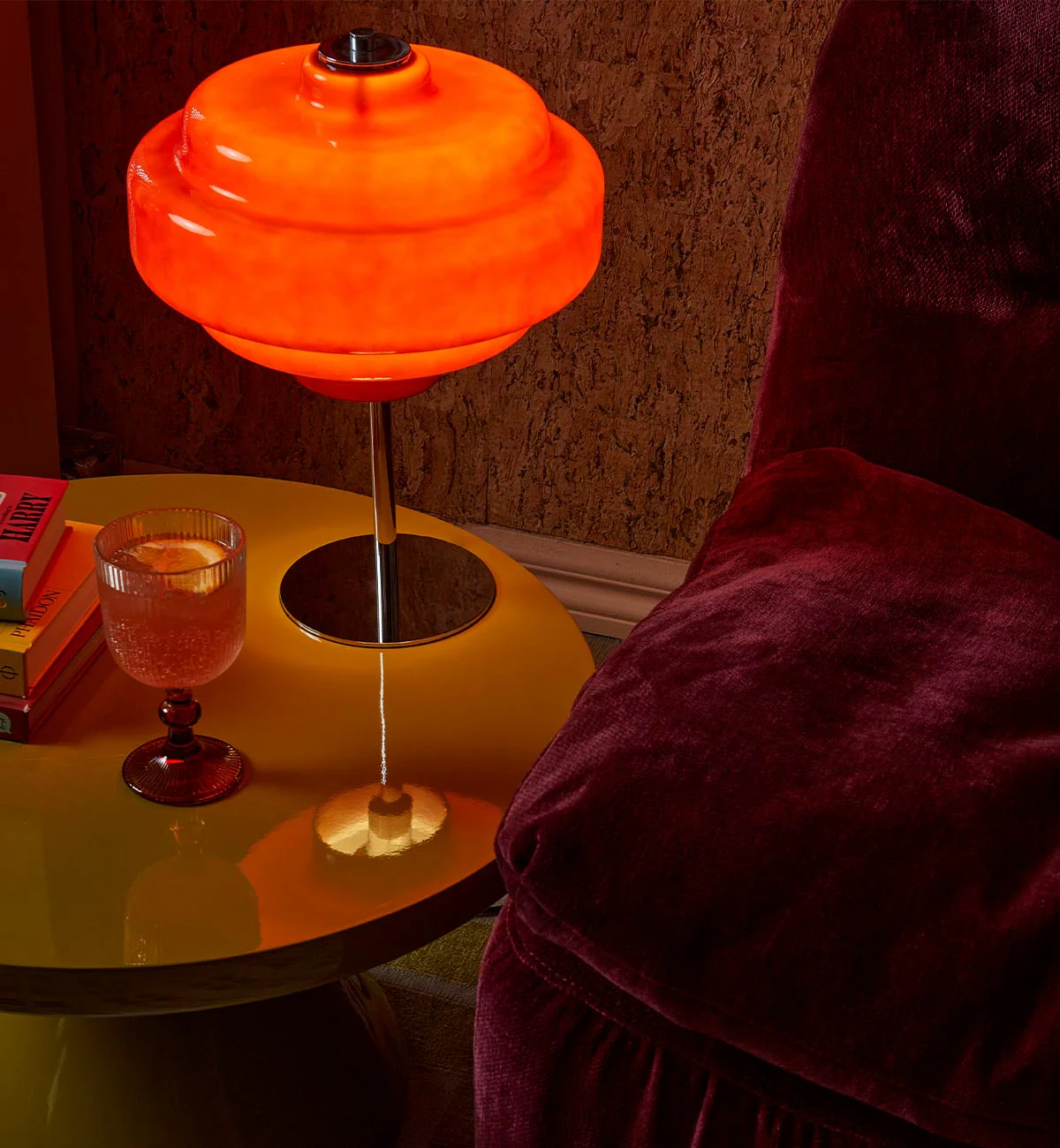 Flossy Table Lamp in Cherry - Image 5