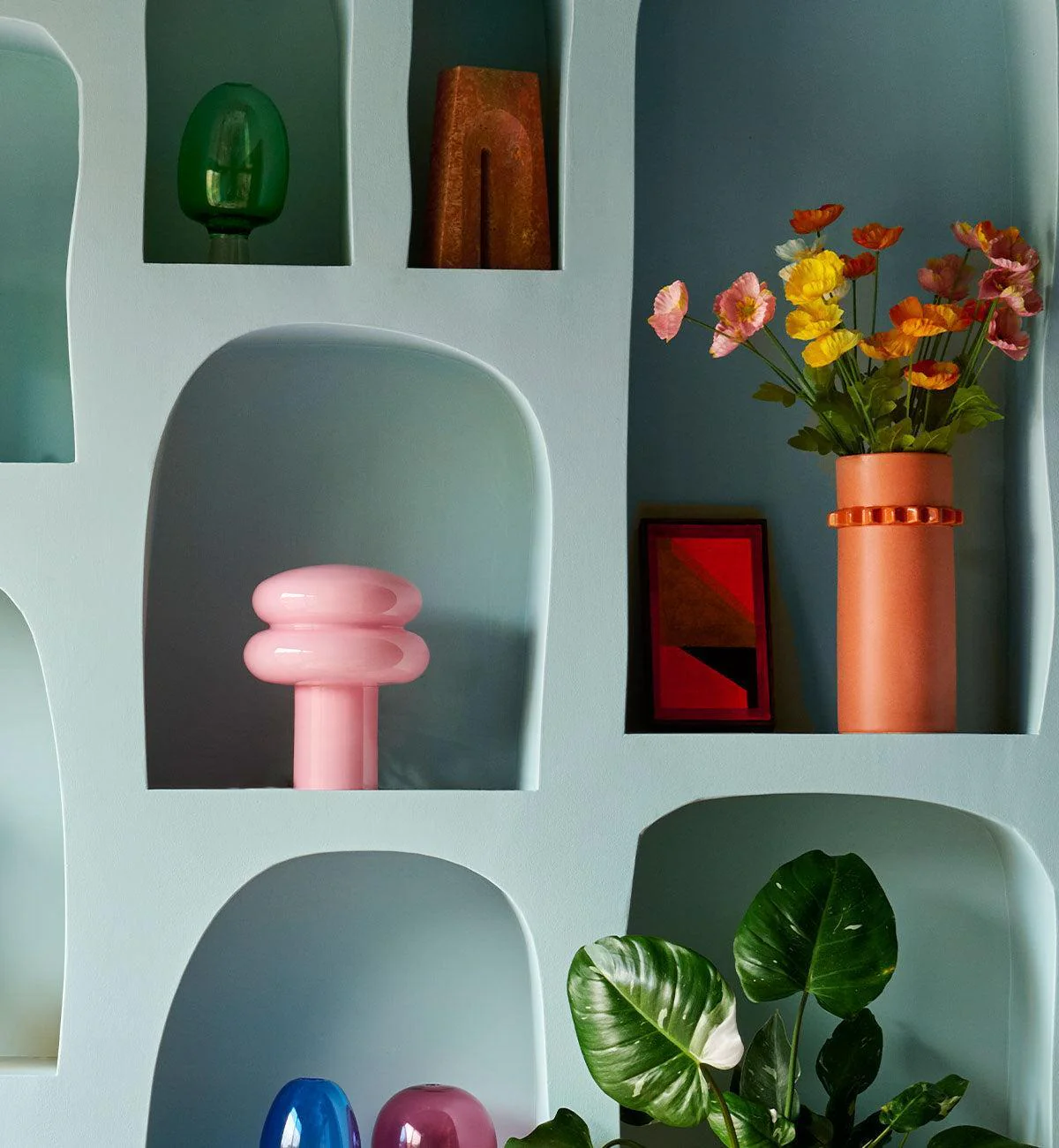 Macaroon Table Lamp in Blush - Image 3