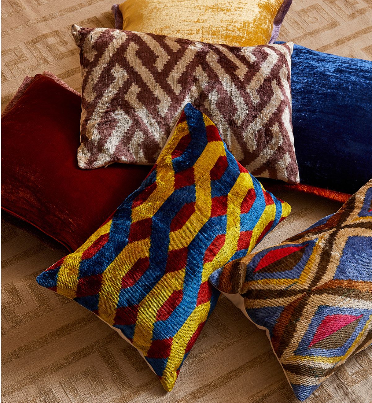 Zulta Cushion In Golden Chain - Image 3